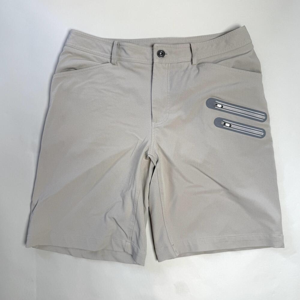 Lululemon Shorts Mens 36 Beige Cadence Commute Zip Pocket Athletic Casual Summer